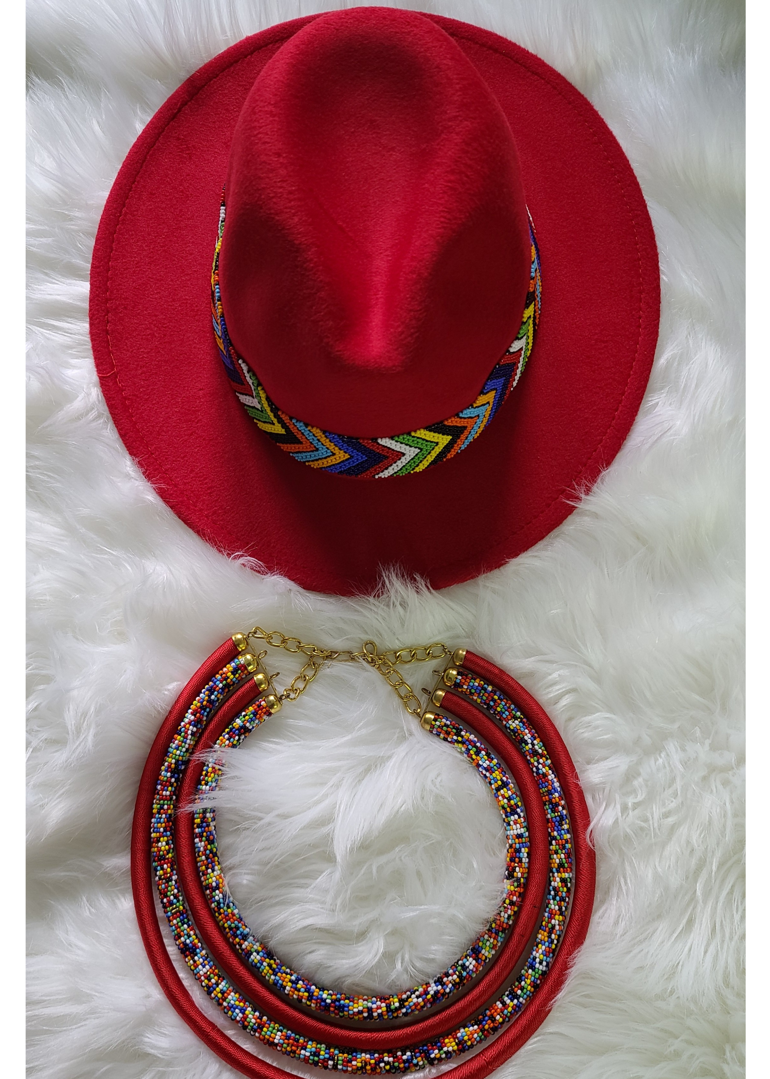 Maasaï hat & necklace set