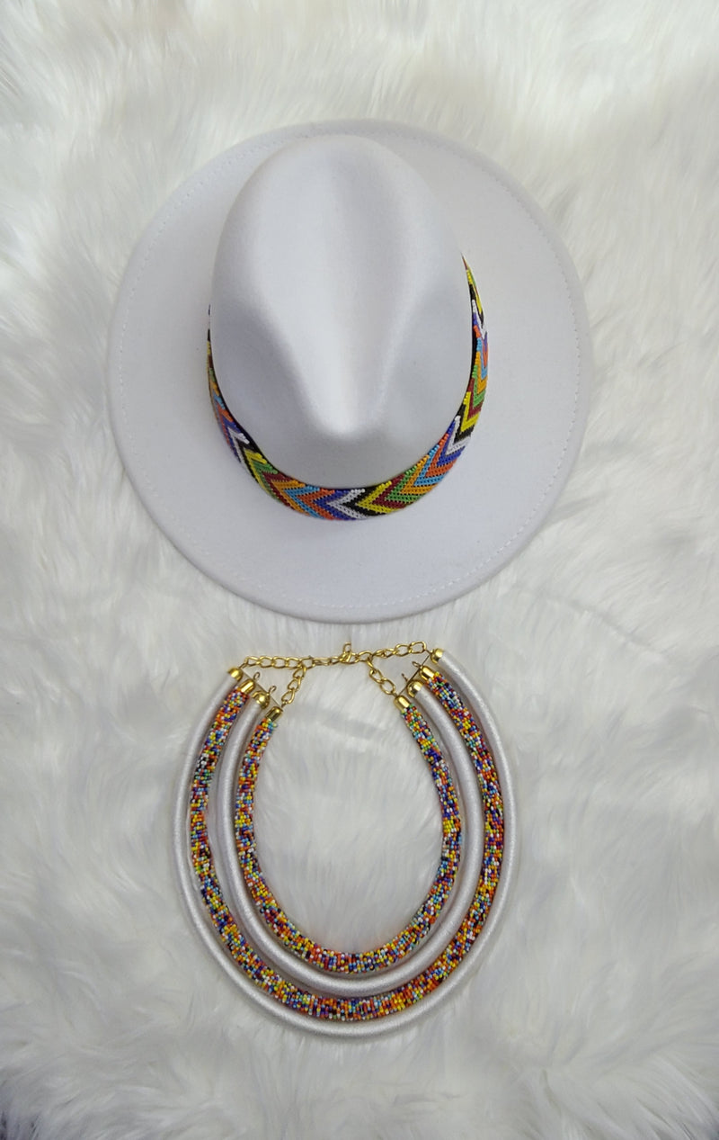 Maasaï hat & necklace set